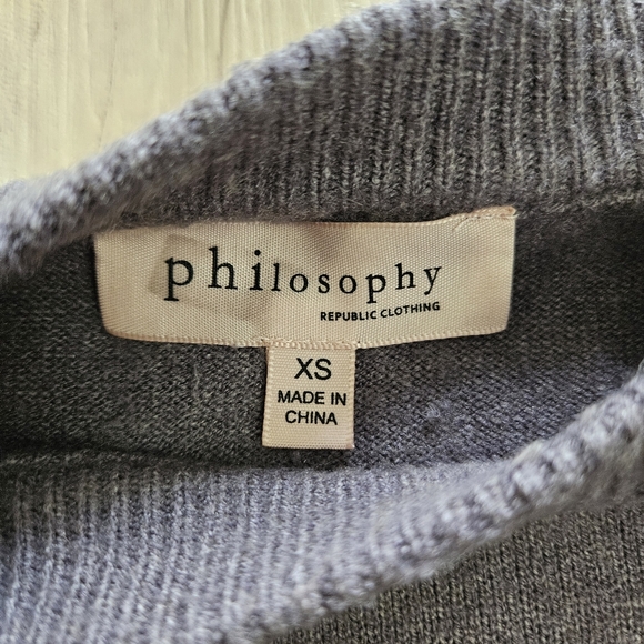 Philosophy Grey Crew Neck Sweater - Womens XS - Picture 2 of 5